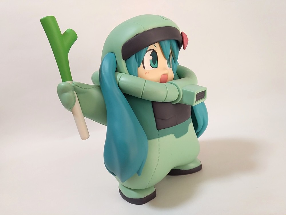 第114回：ガンダム45周年×初音ミク フィギュア ザクぐるみ [初音ミクVer.]